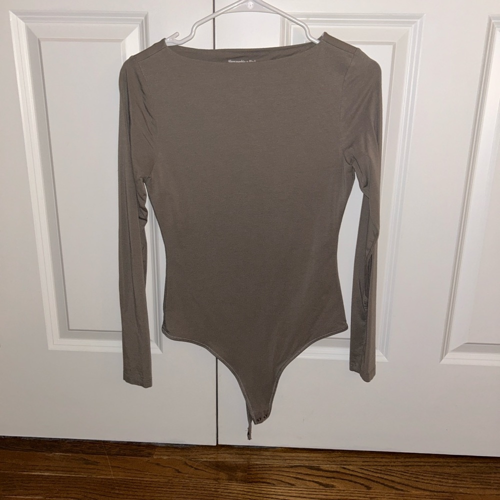 Abercrombie Long Sleeve Taupe Bodysuit